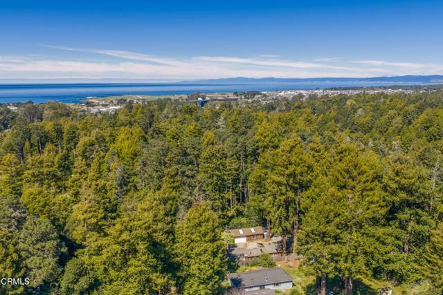 32450 Simpson Lane, Fort Bragg, CA 95437