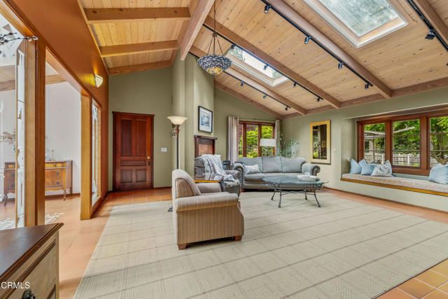 32450 Simpson Lane, Fort Bragg, CA 95437