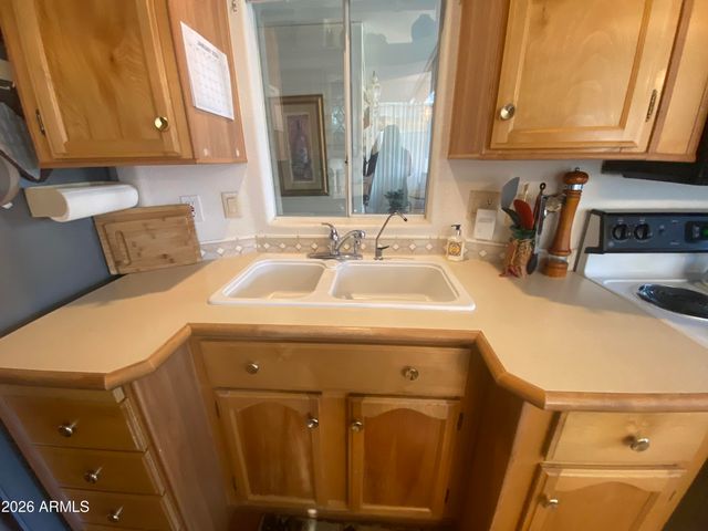 2309 S SEMINOLE Drive, Apache Junction, AZ 85119