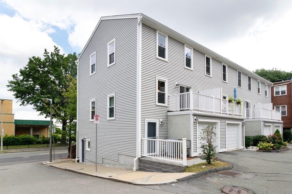 426 Medford Street 426, Boston, MA 02129