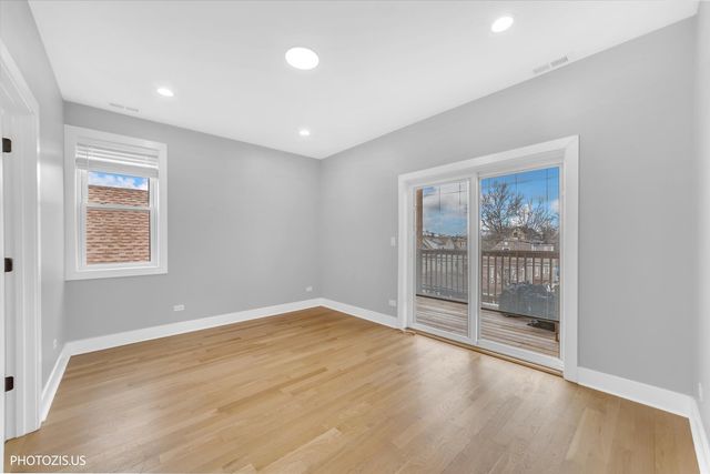 4942 W Belden Street 2, Chicago, IL 60639