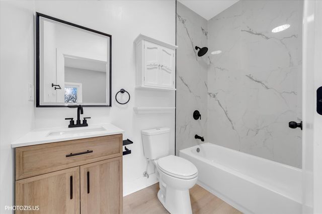 4942 W Belden Street 2, Chicago, IL 60639