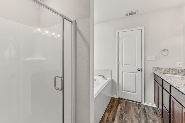 210 Doe Run Drive, Huntsville, TX 77320