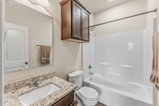 210 Doe Run Drive, Huntsville, TX 77320