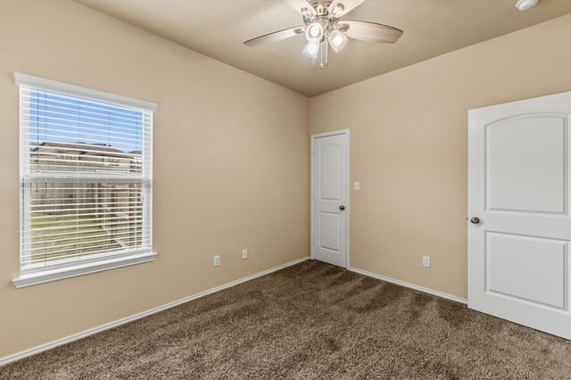 210 Doe Run Drive, Huntsville, TX 77320