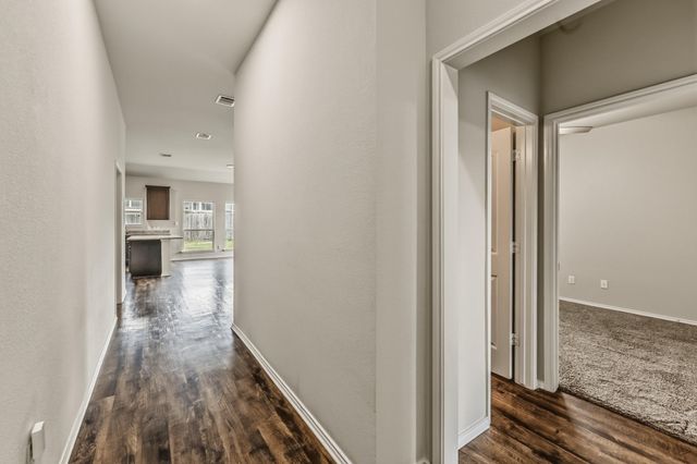 210 Doe Run Drive, Huntsville, TX 77320