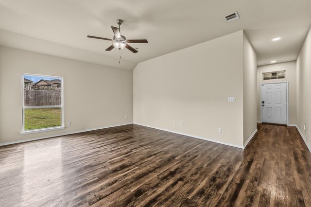 210 Doe Run Drive, Huntsville, TX 77320