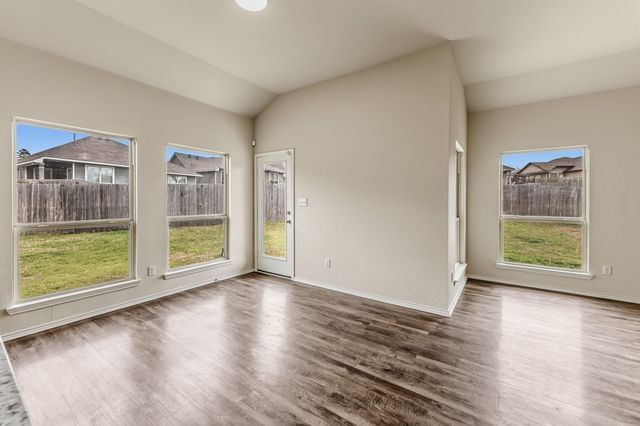 210 Doe Run Drive, Huntsville, TX 77320