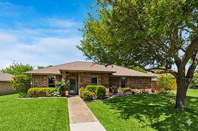 932 Edgefield Trail, Flower Mound, TX 75028