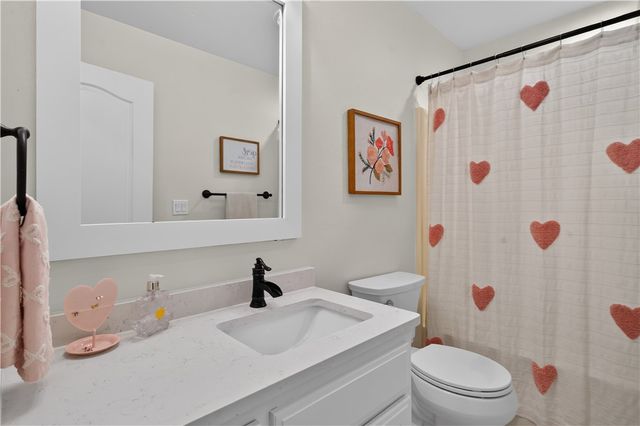 5487 E Saddleridge Drive, Fayetteville, AR 72703