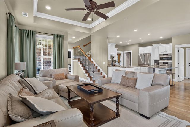 5487 E Saddleridge Drive, Fayetteville, AR 72703