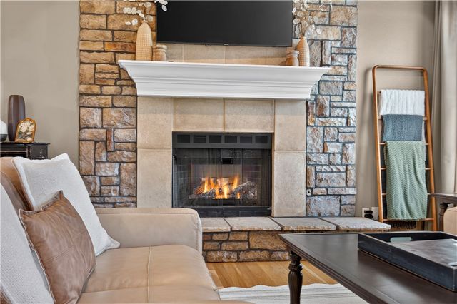 5487 E Saddleridge Drive, Fayetteville, AR 72703