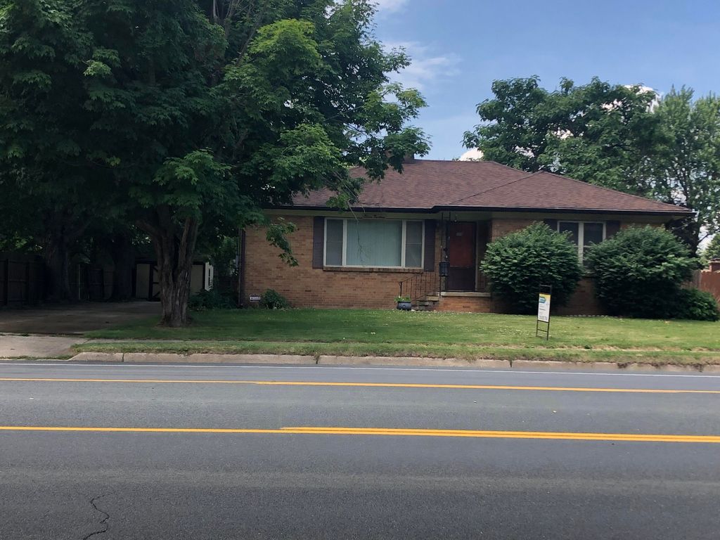 1113 Nichols Road, Kalamazoo Twp, MI 49006