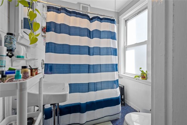 76 Locust Street, Providence, RI 02906