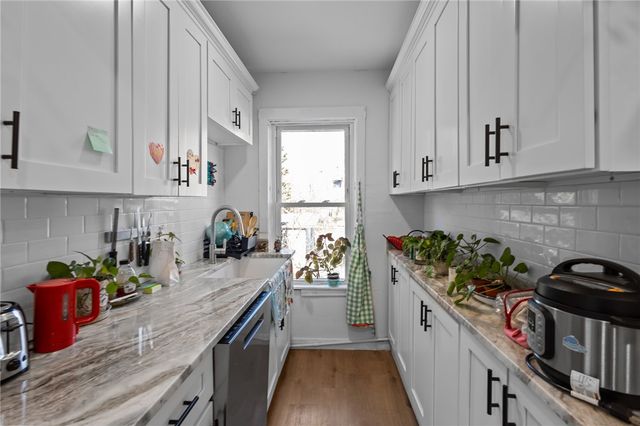 76 Locust Street, Providence, RI 02906