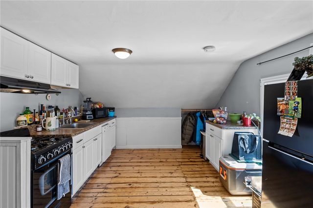 76 Locust Street, Providence, RI 02906