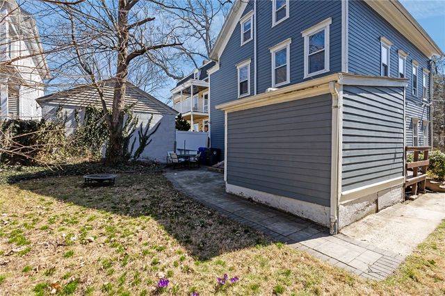 76 Locust Street, Providence, RI 02906