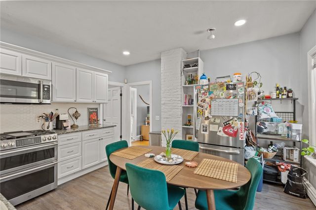 76 Locust Street, Providence, RI 02906