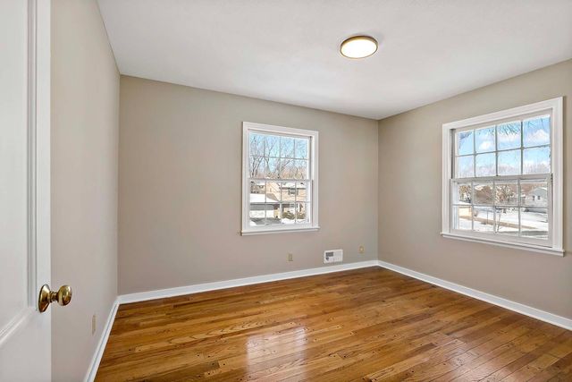 10125 Irwin Road, Bloomington, MN 55437