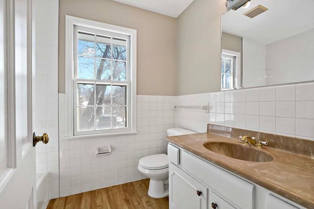 10125 Irwin Road, Bloomington, MN 55437