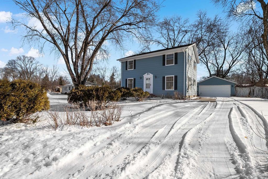 10125 Irwin Road, Bloomington, MN 55437