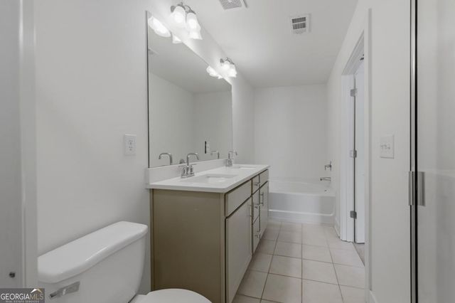 82 Auburn Run Lane, Auburn, GA 30011