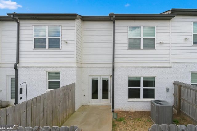 82 Auburn Run Lane, Auburn, GA 30011