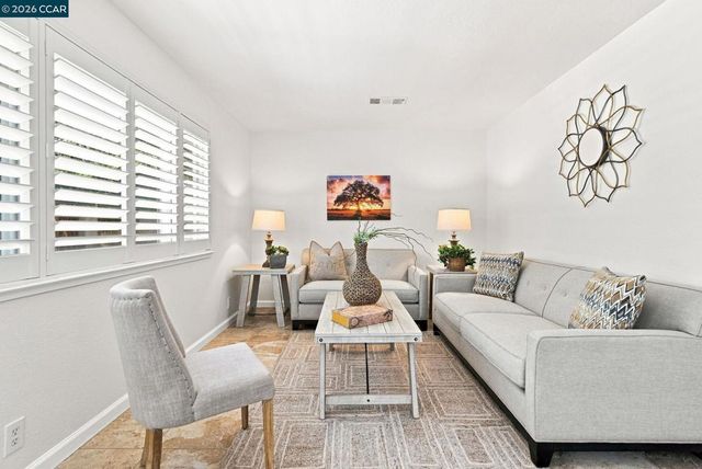 987 Getoun Drive, Concord, CA 94518