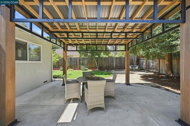 987 Getoun Drive, Concord, CA 94518