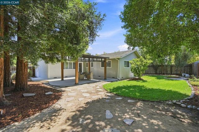 987 Getoun Drive, Concord, CA 94518