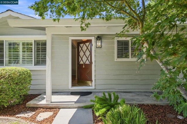 987 Getoun Drive, Concord, CA 94518
