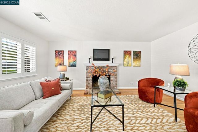987 Getoun Drive, Concord, CA 94518