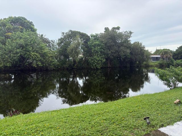 6810 NW 26TH Street, Sunrise, FL 33313
