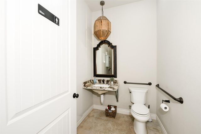 11184 Dan Williams LN, College Station, TX 77845