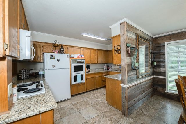 11184 Dan Williams LN, College Station, TX 77845