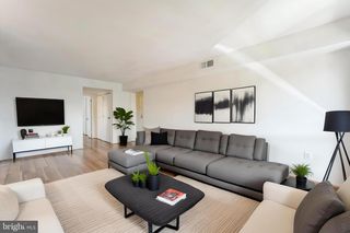 5758 VILLAGE GREEN DR #E, Alexandria, VA 22309