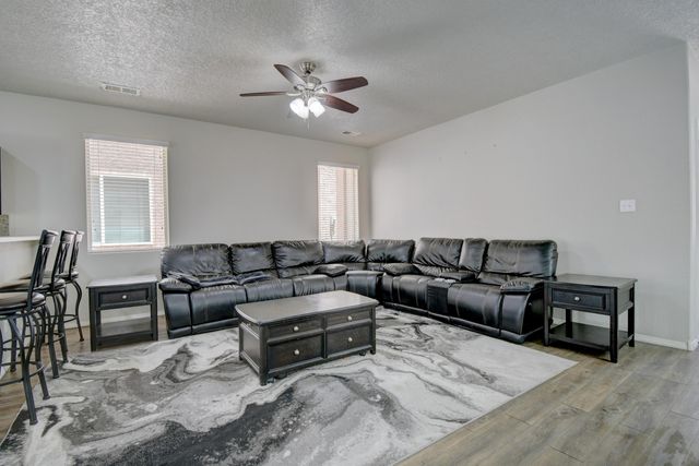 3111 Morrissey Street SW, Albuquerque, NM 87121