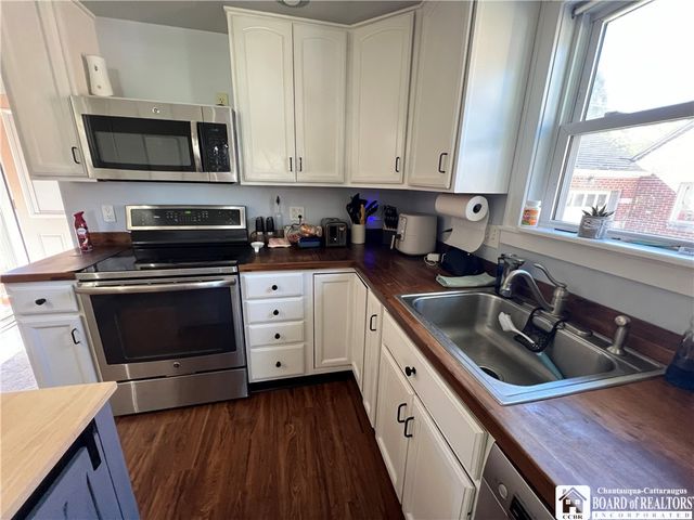 19 Ellis Avenue, Jamestown, NY 14701