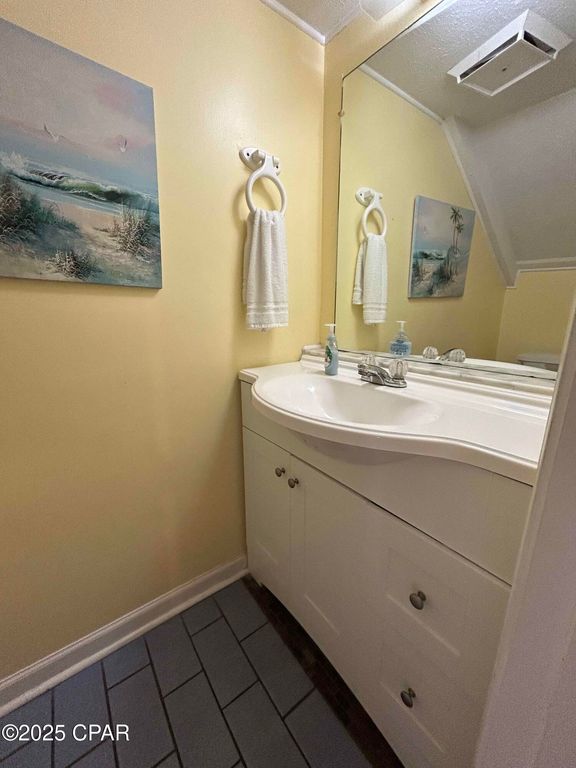 Image 8 of property listing at 176 Robin Lane, Panama City Beach, FL 32407