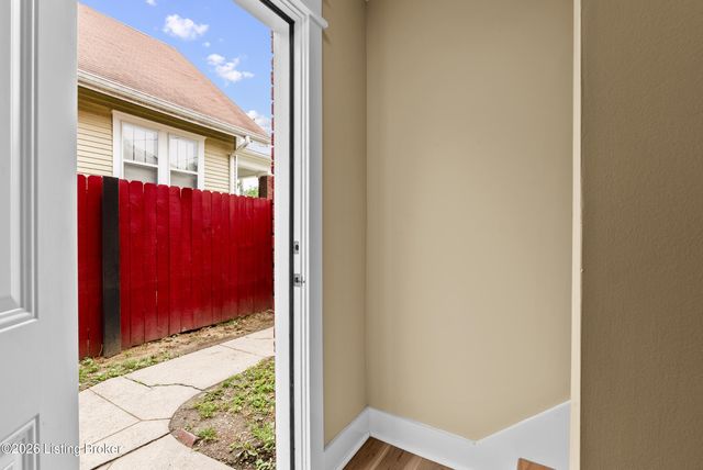 2100 Osage Ave, Louisville, KY 40210