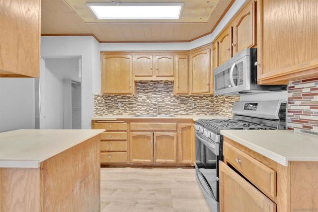 4580 Terry Lane, La Mesa, CA 91942