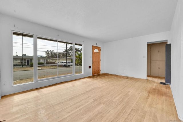 4580 Terry Lane, La Mesa, CA 91942