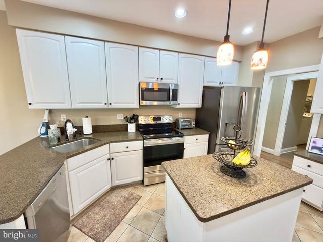 6413 GLITTERING LIGHT LN, Clarksville, MD 21029