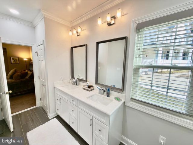 6413 GLITTERING LIGHT LN, Clarksville, MD 21029