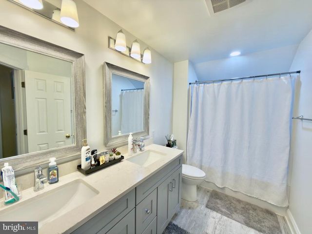 6413 GLITTERING LIGHT LN, Clarksville, MD 21029