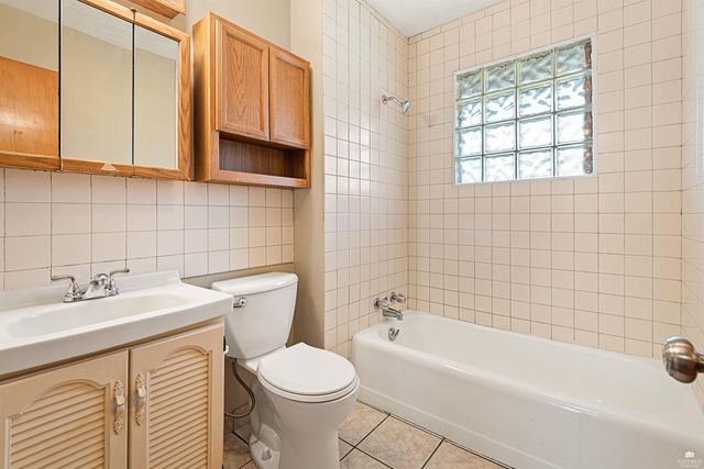 2432 Hobbs Drive, Manhattan, KS 66502