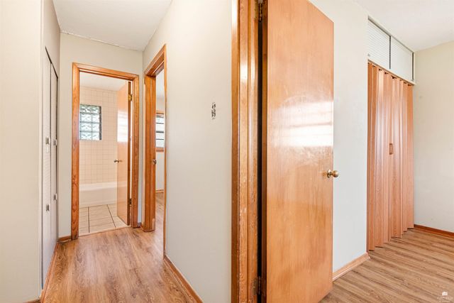 2432 Hobbs Drive, Manhattan, KS 66502