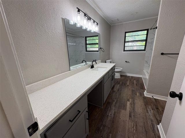607 S Broad Street, St Jo, TX 76265