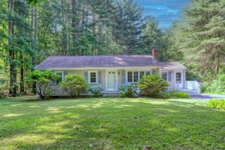 21 Marshall St, Norfolk, MA 02056
