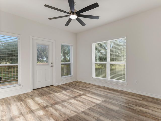 10270 County Road 112, Van Vleck, TX 77482